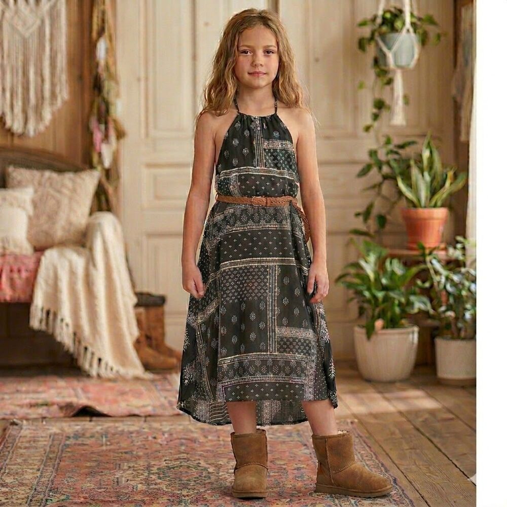 Cute Outfit Dress is 6, Shoes are 13 comes with belt, summer outfit Girls 6/7